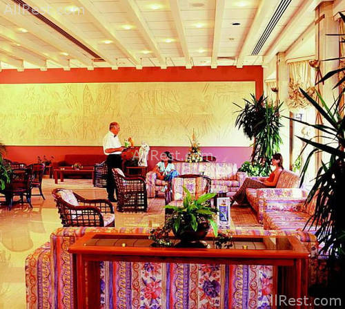 Ajax Hotel 10